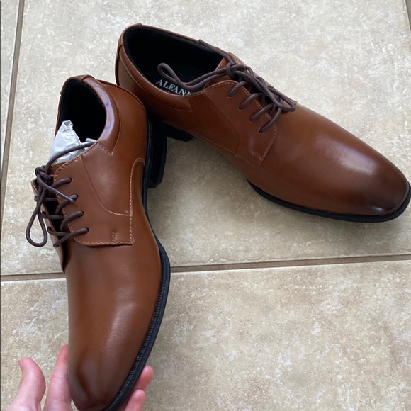 Men's Brown Leather Dress Shoes - Picture 1 of 4